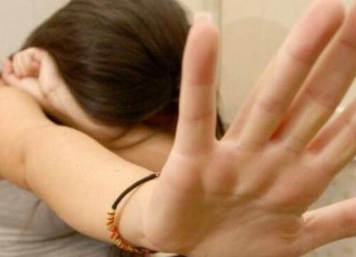 Asti: uomo condannato a 2 anni e 2 mesi di reclusione per molestie su una minorenne