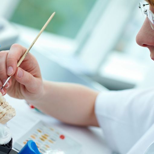 Odontotecnici: avviato l'iter per il riconoscimento come professione sanitaria