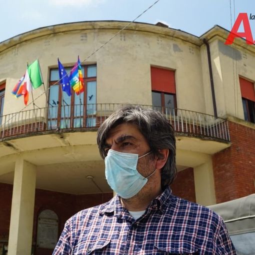 &quot;Aggiungi un posto a tavola&quot;. Il maestro Monaca sospende il digiuno dopo un incontro con l'Ufficio scolastico regionale