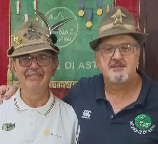 Il neo direttore Giorgio Gianuzzi (a sinistra) con il presidente Ana Asti Fabrizio Pighin