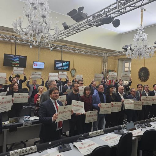 Palazzo Lascaris ricorda Giulia Cecchettin: &quot;Silenzio in memoria di ogni donna a cui è stata tolta la vita&quot;