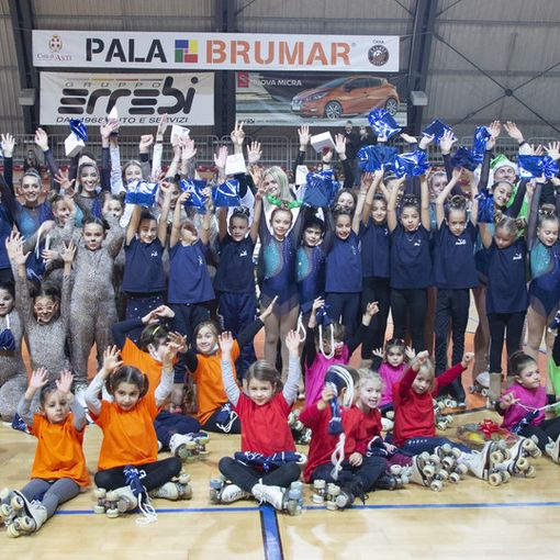 La Blue Roller torna con il saggio di fine anno, tra allegria e divertimento
