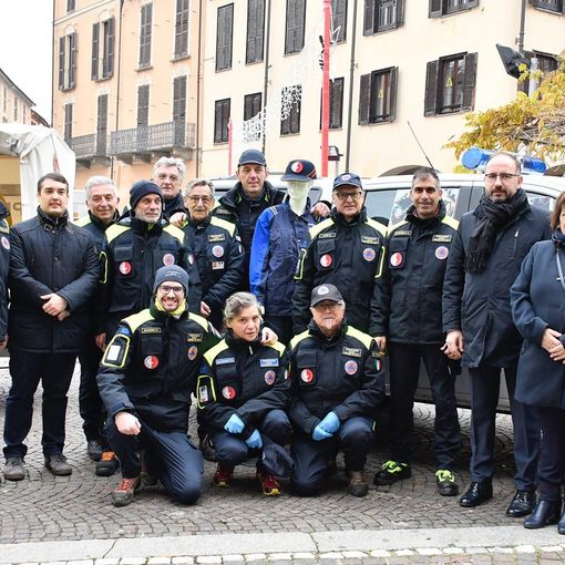 Foto di gruppo associazione Protezione Civile Geometri di Asti
