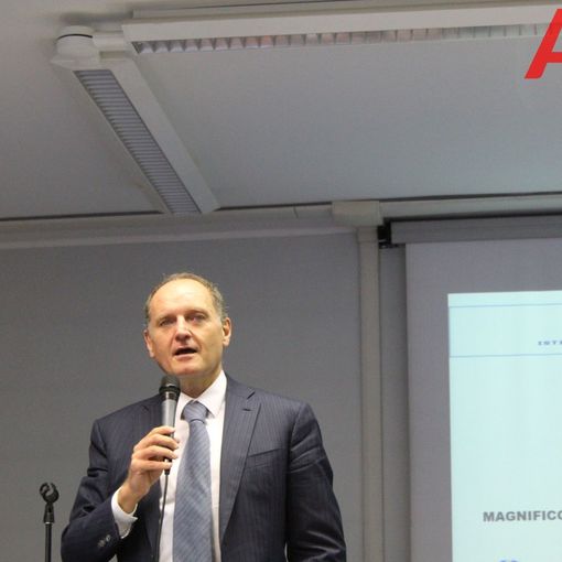 L'Istituto Artom di Asti inaugura il nuovo indirizzo chimico, alla presenza del Rettore del Politecnico di Torino