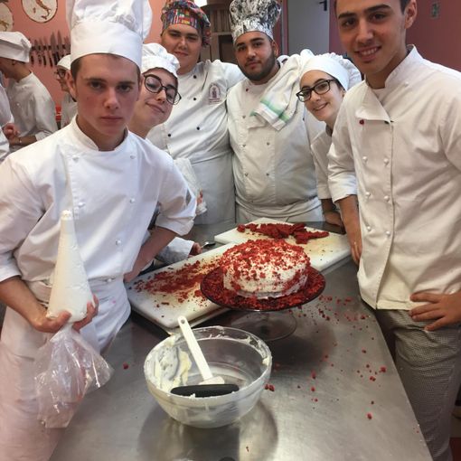 All’Istituto di enogastronomia di San Damiano d’Asti il gusto si fa dolce