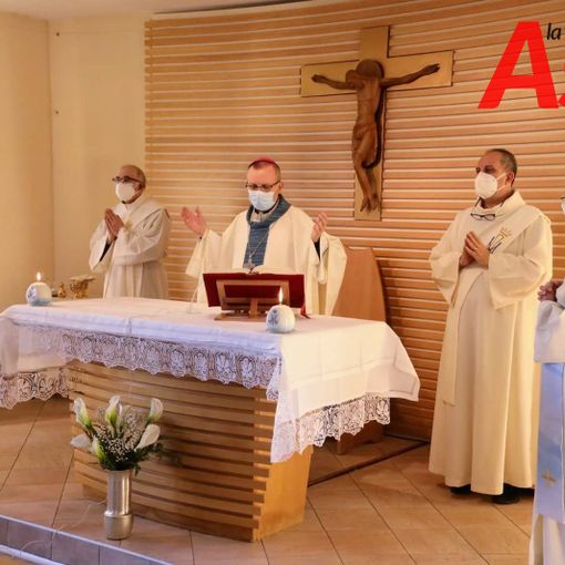 Messa in ospedale del vescovo di Asti, monsignor Marco Prastaro