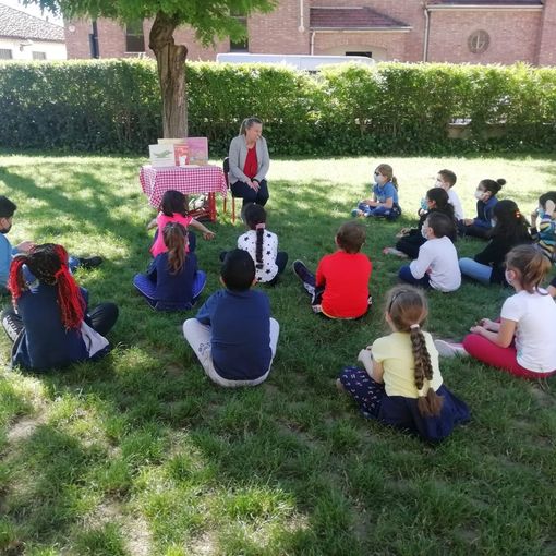 alcuni momenti di lettura animata con Luisa Corino – Servizio Istruzione e Servizi Educativi Città di Asti