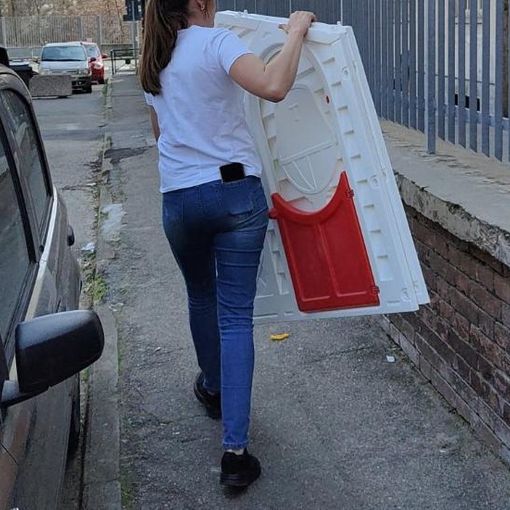 Cerruti (M5S): &quot;Alla Pascoli gravi criticità. Grazie ai genitori per le iniziative di volontariato&quot;