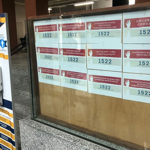 Cartelli numero unico antiviolenza