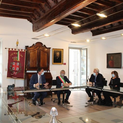 Il ministro Boccia all'inaugurazione della Fiera internazionale del Tartufo bianco d’Alba: &quot;Asti-Cuneo e l'alluvione ferite aperte&quot;
