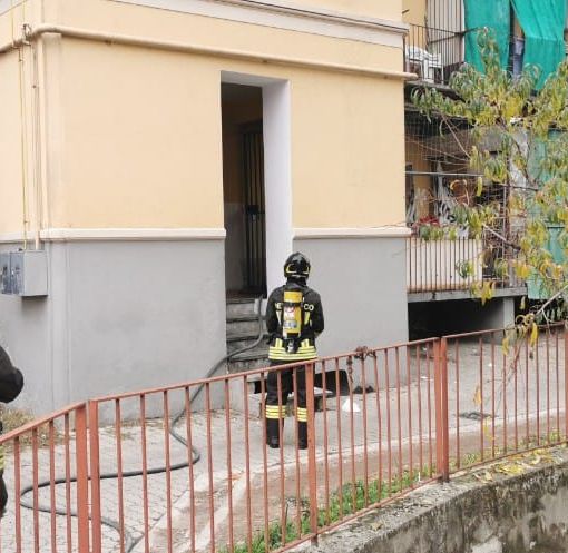 Incendio in un appartamento di via Dogliotti, fortunatamente nessun ferito