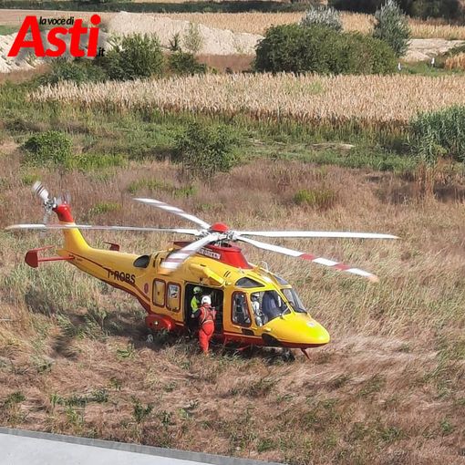 Incidente mortale sulla tangenziale di corso Savona verso l'autostrada. Sul posto anche l'elisoccorso