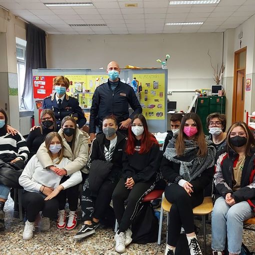L'otto marzo alla 'Casa di Carità' di Asti si è discusso di violenza di genere con la polizia