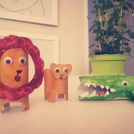 &quot;Storie dall'alveare&quot;, una favola al giorno per i vostri bambini. Oggi &quot;L'arrivo di Tino e Tano. Ovvero la storia con la corona&quot;