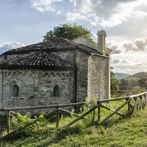 La chiesa di San Michele a Tonengo