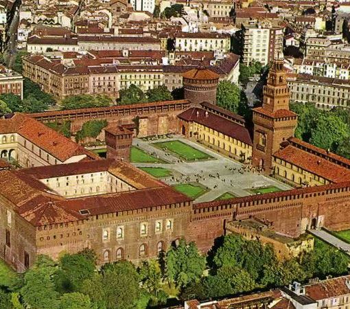 Una vista dall'alto dello splendido Castello Sforzesco