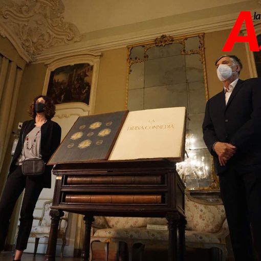 Roberta Bellesini (presidente della Biblioteca Astense) e Mario Sacco (presidente della Fondazione Asti Musei) ritratti, da Merfephoto - Efrem Zanchettin, durante la presentazione della Divina Commedia illustrata da Amos Nattini