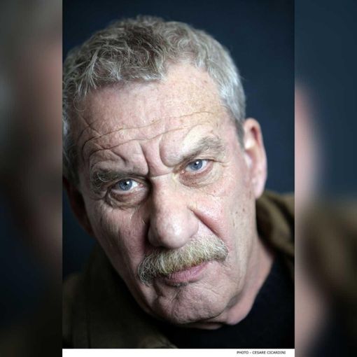 Anteprima astigiana, all'Alfieri, per il docufilm che 'racconta' Paolo Conte uomo e artista [VIDEO]