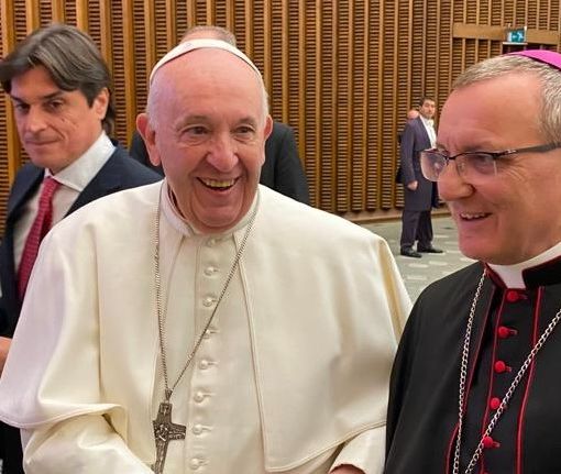 Il vescovo di Asti si prepara alla visita di Papa Francesco e al grande abbraccio con la famiglia astigiana
