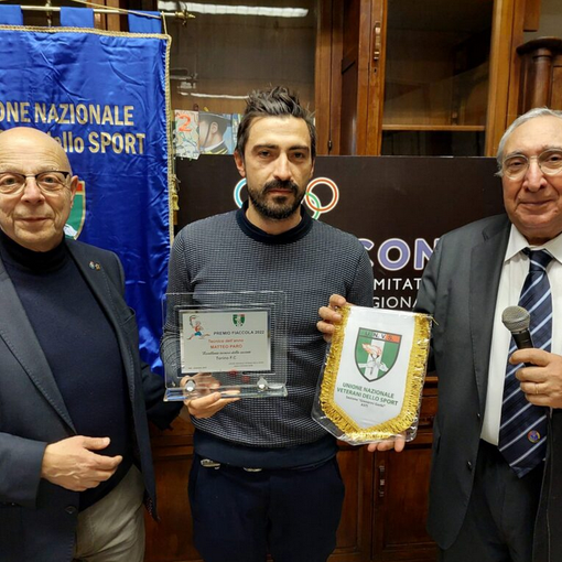 Premio a Matteo Paro