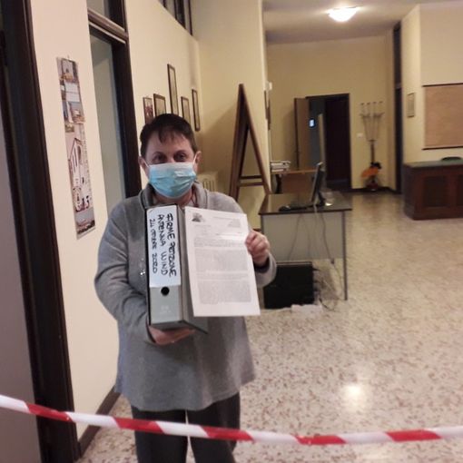 A Cisterna d'Asti raccolte firme contro la nuova realizzazione di un impianto di telefonia cellulare