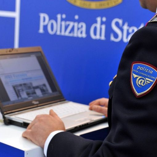 Attenzione alla truffa del falso audio Microsoft. La Polizia Postale: “La truffa corre sul filo”