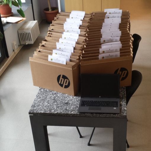 Asti, i Notebook del progetto Post, in distribuzione al Monti