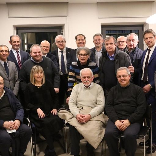 I soci fondatori alla firma dell'atto notarile, avvenuta ad Alba nello scorso febbraio (Foto Silvia Muratore)