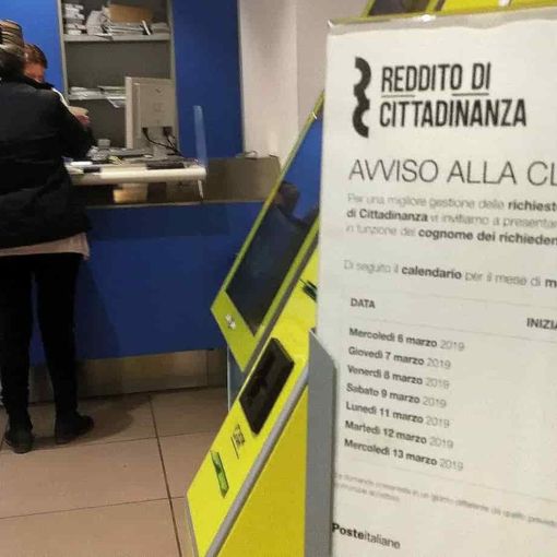 Interruzione del Reddito di cittadinanza e messaggio dell'Inps: confusione e &quot;imbuti&quot; ai Servizi sociali