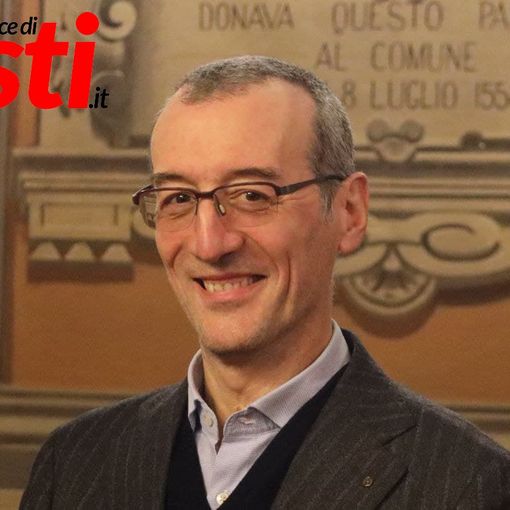 Il consigliere comunale Renato Berzano rimette la delega al Bilancio nelle mani del sindaco Rasero