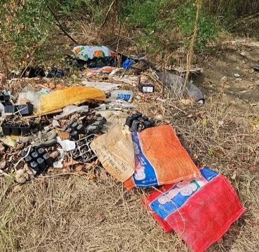 Ennesima discarica a cielo aperto, stavolta a Costigliole d’Asti