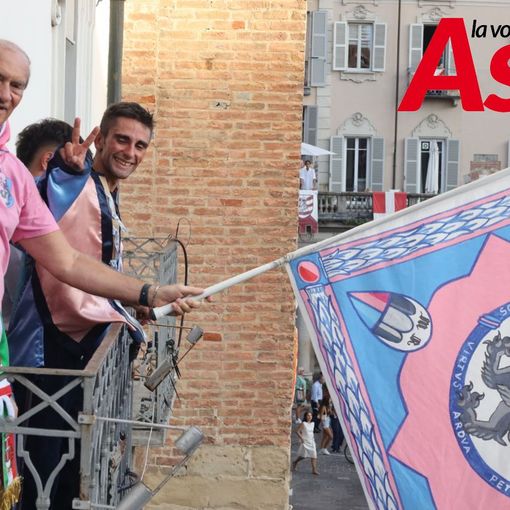 Rettore e fantino di Santa Maria Nuova ritratti, da Merfephoto - Efrem Zanchettin, sul balcone del Municipio