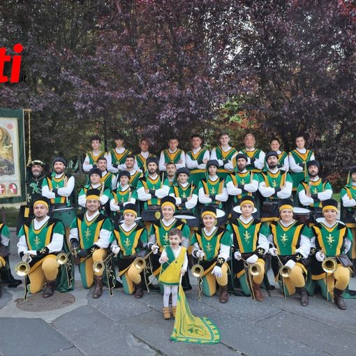 Nel Borgo San Lazzaro torna lo 'stradales' con stemma, motto e colori