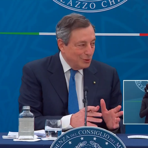 Covid, Draghi: &quot;Per le riaperture non c'è una data. Dobbiamo vaccinare prima i più anziani e i più fragili&quot;
