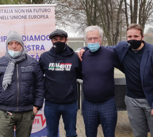 Gazebo di Italexit con Paragone e 'astigiano Quaglia