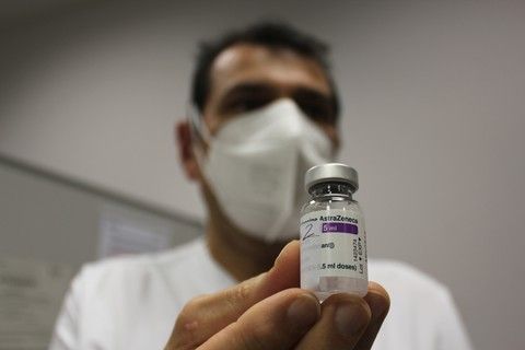 Sospeso temporaneamente in Piemonte il vaccino AstraZeneca