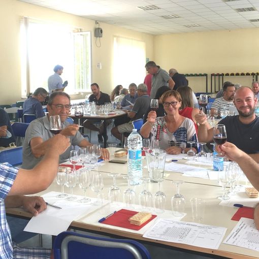 Un'immagine relativa una degustazione di una precedente edizione