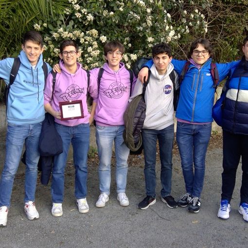 Il Pellati di Nizza a Genova alle gare a squadre di matematica