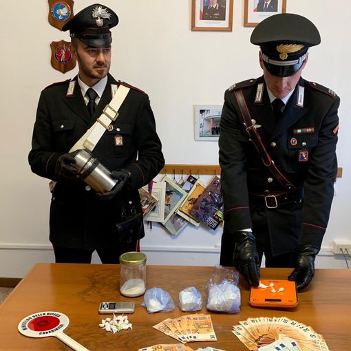 Spacciava cocaina, 50enne astigiano condannato a 8 anni. Clienti anche da Torino e Cuneo