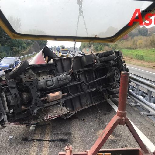 Incidente questa mattina tra Asti Ovest e Asti Est. Una persona incastrata (FOTO)
