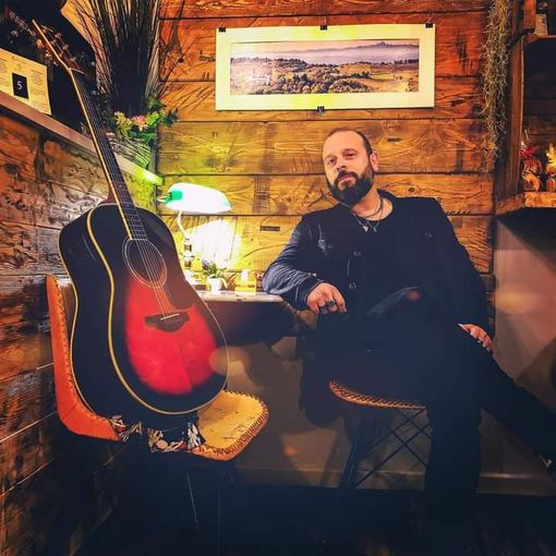 Maltempo: salta il concerto di Stefano Zonca nel cortile del Michelerio