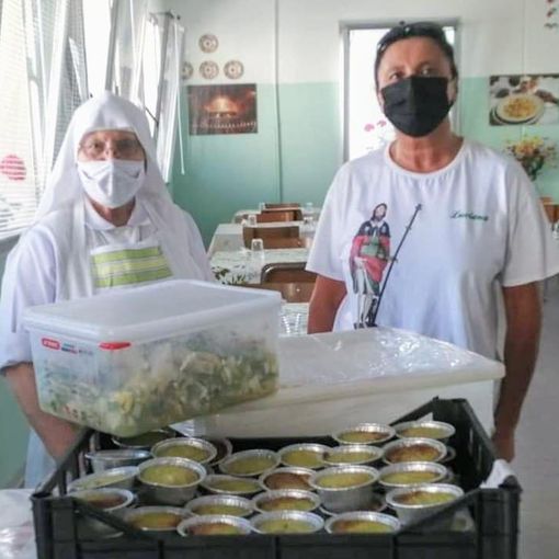 L'invenduto della cena di San Rocco donato alla mensa sociale di Asti dalla gastronomia &quot;La Pentola Magica&quot;