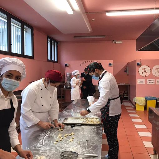 Un laboratorio di cucina