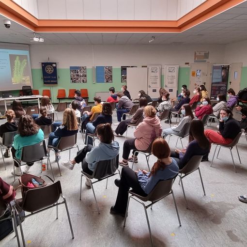 Scuola: il Pellati di Nizza alla conferenza 'Ambientiamoci' promossa da Rotary