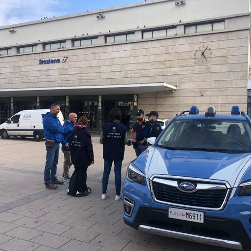 Controlli della polizia in zona corso Matteotti: sanzionati due locali etnici