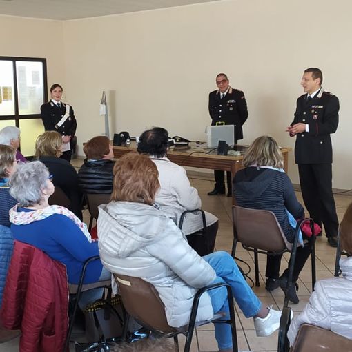 Contrasto alle truffe: i carabinieri a Montegrosso hanno spiegato come difendersi