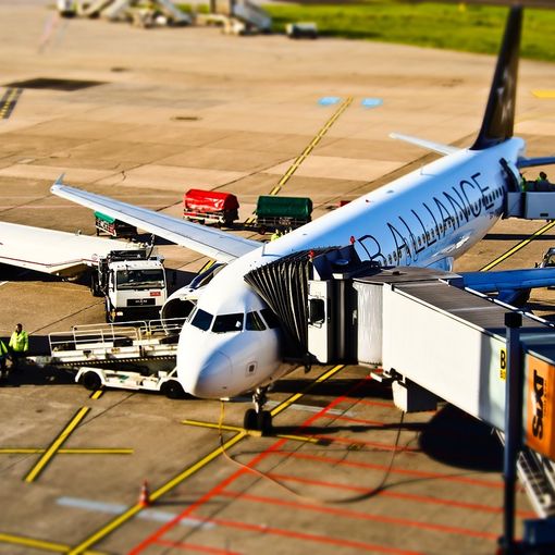 Come viaggiare all’estero: ieri e oggi