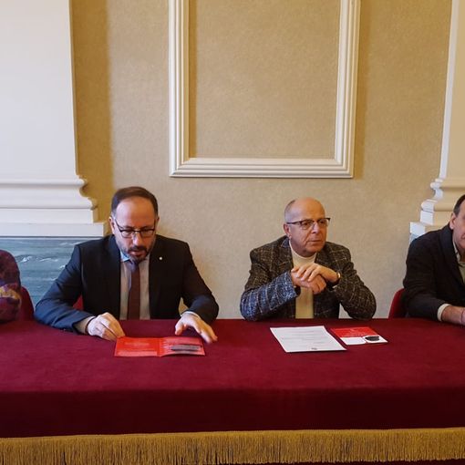 Da sx Carla Forno, il sindaco Maurizio Rasero, l'assessore alla Cultura Gianfranco Imerito e il dirigente Gianluigi Porro