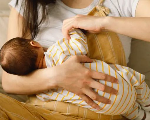 Benefici ma anche tutele sul lavoro: dal 2 al 6 ottobre settimana dell'allattamento materno