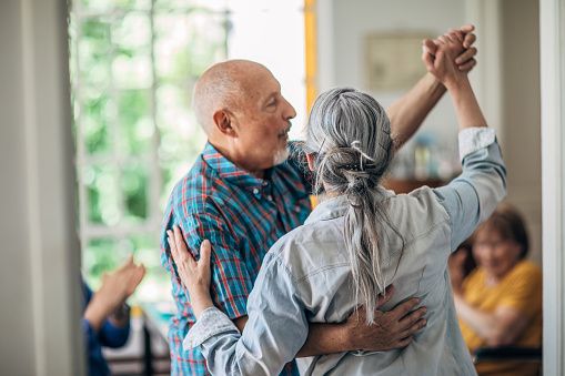 Il movimento è vita, Anteas di Asti dà vita al movimento con corsi di ballo gratuiti per gli anziani